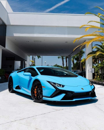 Blue Lamborghini Huracán at a Southern California dealership